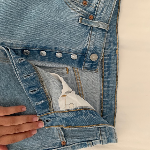 Brand new Levis skinny jean. Never worn. - Picture 4 of 6